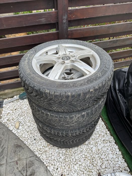 Jante R16 + cauciucuri MS Toyota!