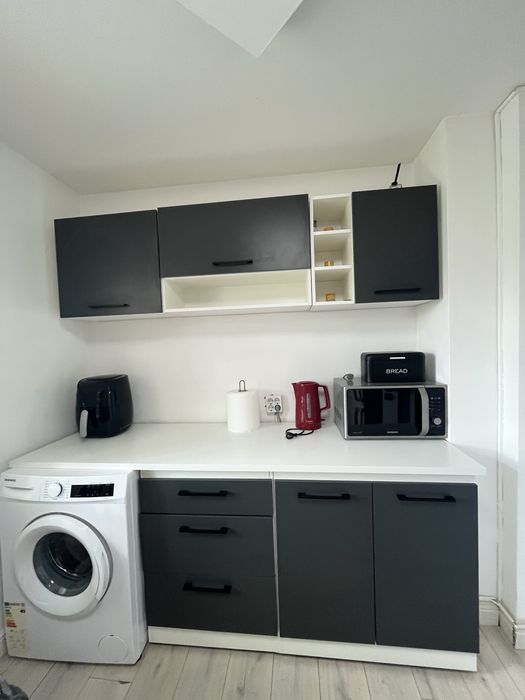 Apartament de inchiriat cu 2 camere.