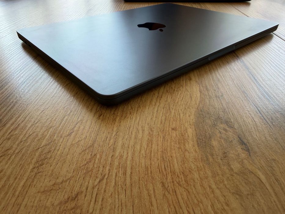 MacBook Air 13" M5 Chip 10-CPU, 10-GPU, 16GB RAM, 1TB SSD В ГАРАНЦИЯ ДО 6.04.2027г.