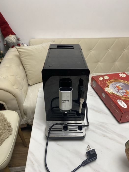 Espressor boabe automat Beko