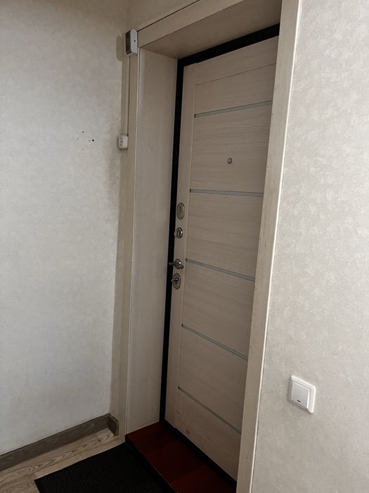 Продам квартиру 3 комнатную