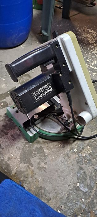 Циркуляр за рязане на дърво и метал