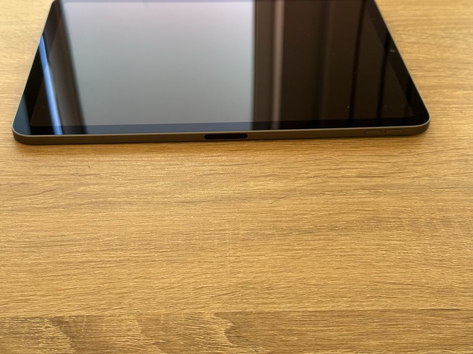 ipad air 5 (generatia 5) 256 Gb ca NOU