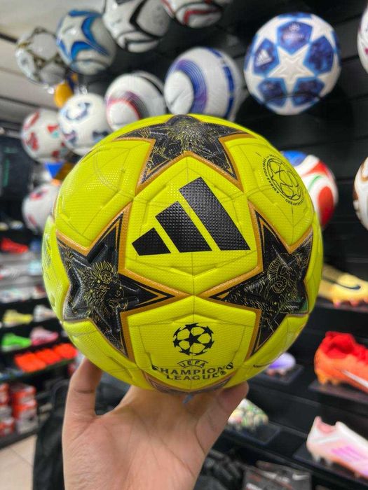 Футбольный мяч Adidas UEFA Champions League Munich 25 Final