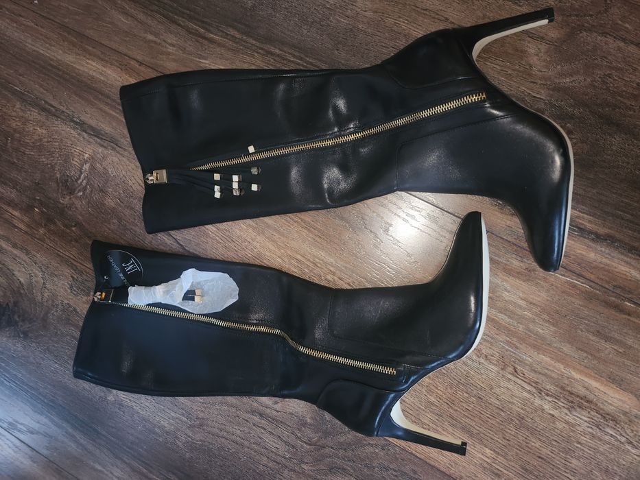 Дамски ботуши 37н нови