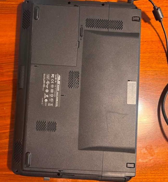 Laptop Toshiba Asus - pret 520 ron