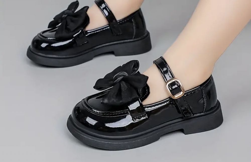 Обувки-момиче