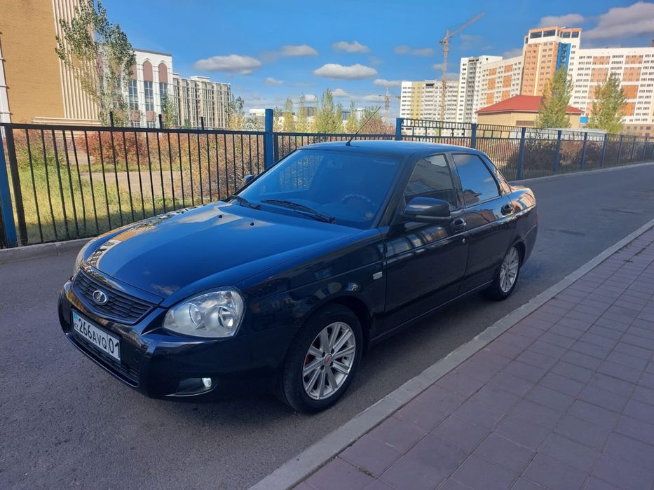 Продам Приору в хорошем состоянии.