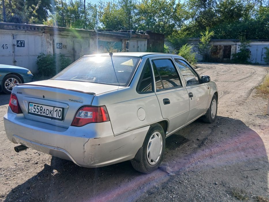 .Daewoo _ Nexia.