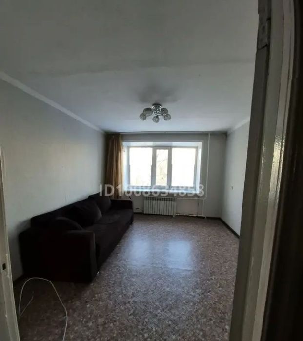 3 комнатная - Район 2 школы.