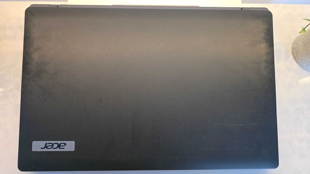 Laptop Acer Travelmate I3