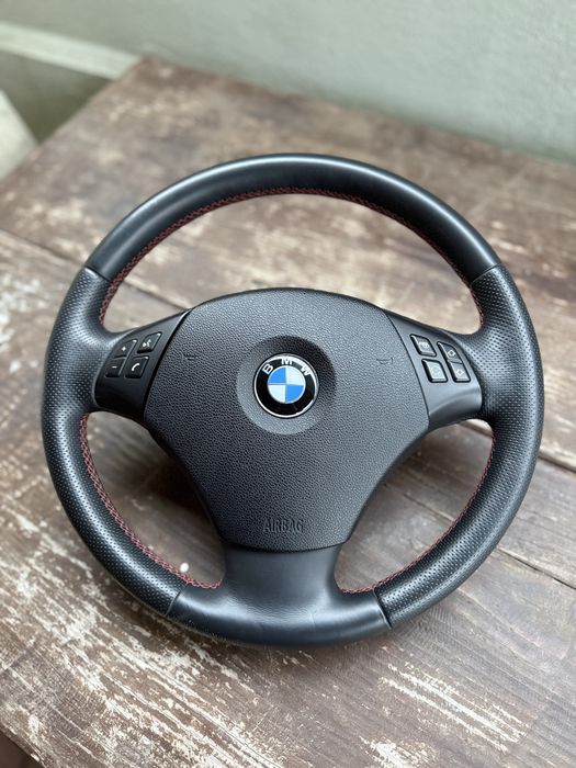 Volan bmw e90 retapitat