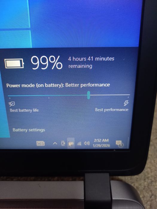 Laptop intel i5,ssd,baterie noua 8gb ram