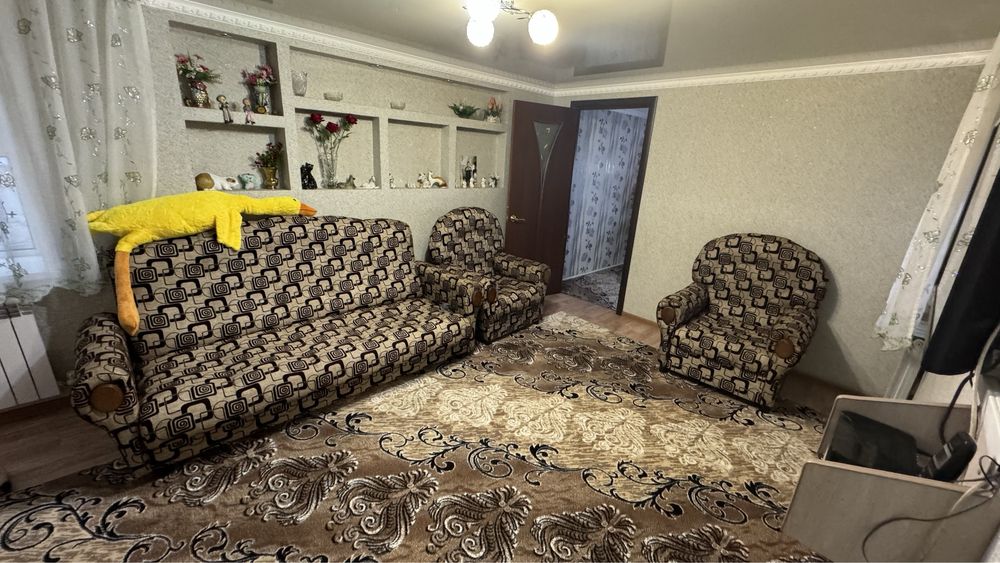Диван и 2 кресла
