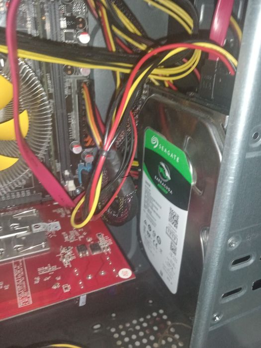 Компютер с монитором