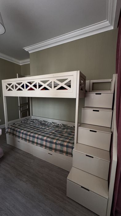 Продам двухярусную кровать