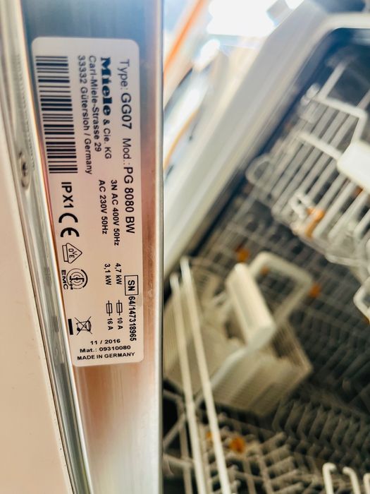 Съдомиялна Miele Professional PG 8080 BW