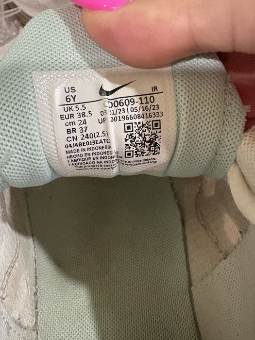 Оригинални Nike TN с нормални следи от употреба