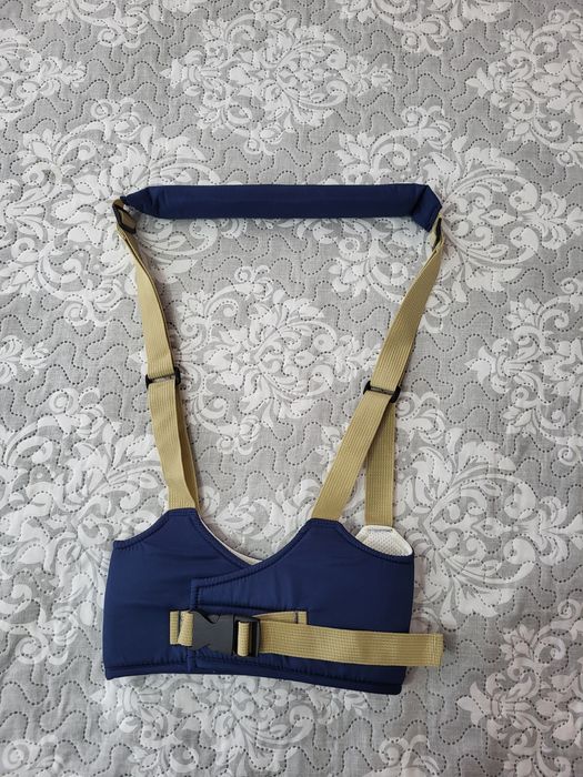 Колан за прохождане за бебе