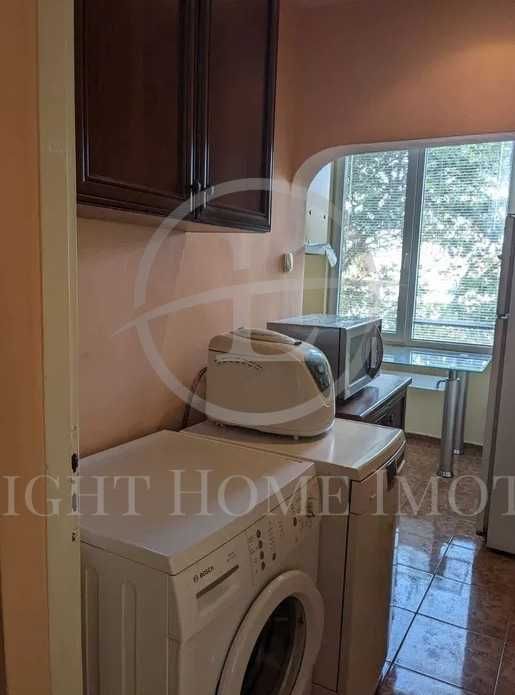 Продава се Многостаен апартамент в Пловдив, Кючук Париж - 100 кв.м за 1970 €/кв.м - Снимка #4