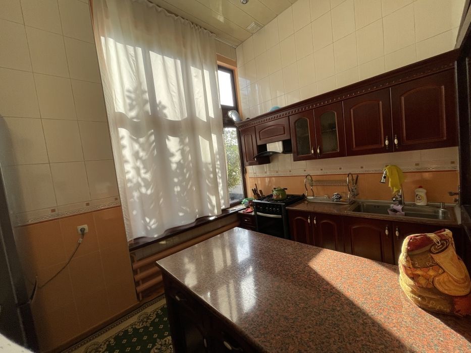 Nazarbek NOTARIUS ko'chada 24-maktab yonida TUPIK KO'CHA 8 sotk