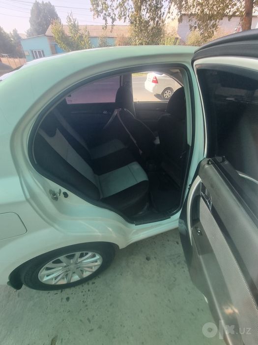Chevrolet nexia 3 avtomat