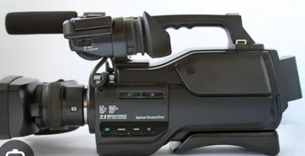 Продам цифровую камеру SONY 1000E