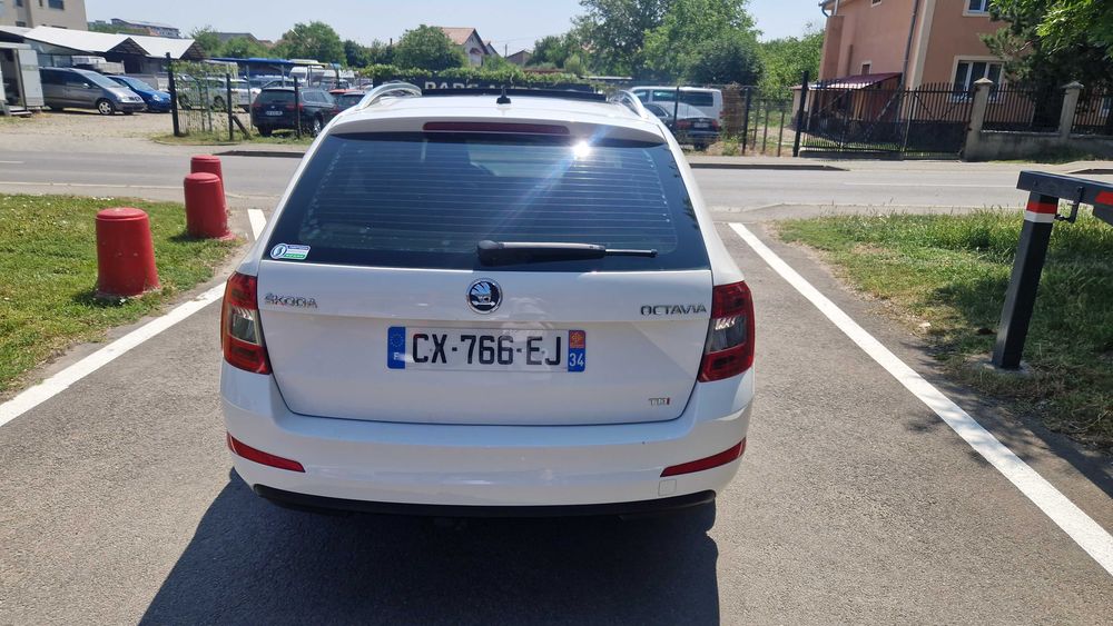 Skoda Octavia 2014 2.0tdi 150cp E6 full extra...7490e neg