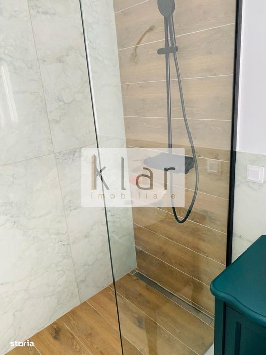 Inchiriere apartament  3 camere in vila zona Regal cu parcare si boxa