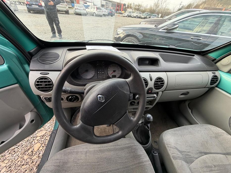 Vând Renault Kangoo
