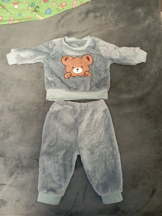 Детский костюм,6-9 месяцев