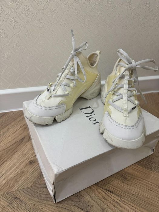 Продам женскую обувь