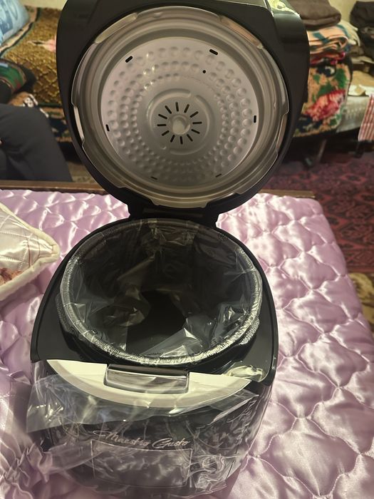 Мултикулър/уред за готвене под налягане