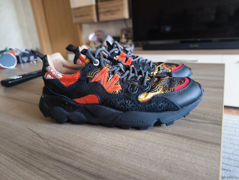 Нови маратонки Flower Mountain 38