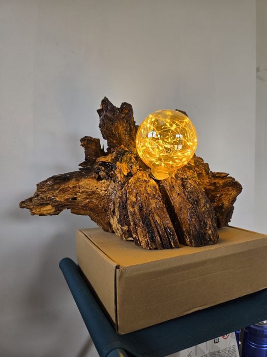 Lampă sau veioza, rustică