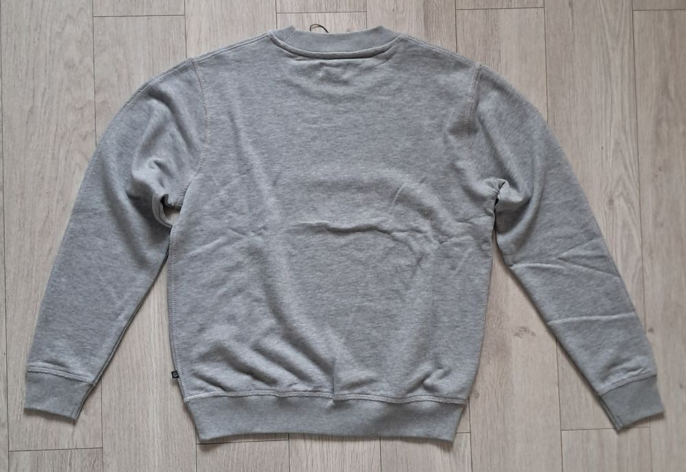 Дамски памучен пуловер ,  размер  S/М.