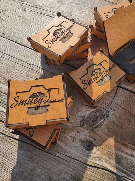 Cutii din lemn pentru stick usb MOD001