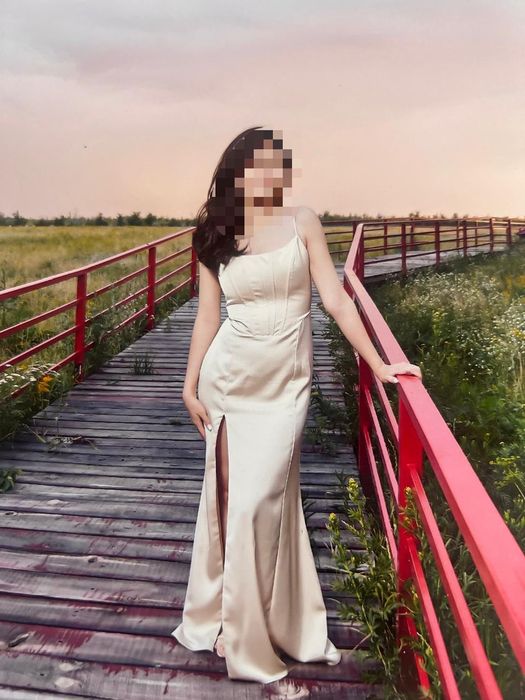 Вечернее нарядное платье