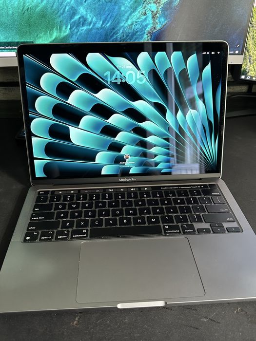 Macbook pro 2020 m1 / 8 gb / 512