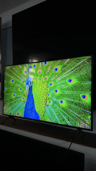 Телевизор SAMSUNG UE43AU7100UXCE