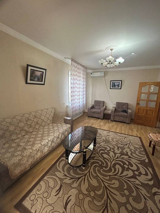 Мирабадский район госпитальный 2 комнатная 70м²