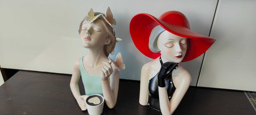Statuete marca Inart Noi, 2 buc la 160 lei
