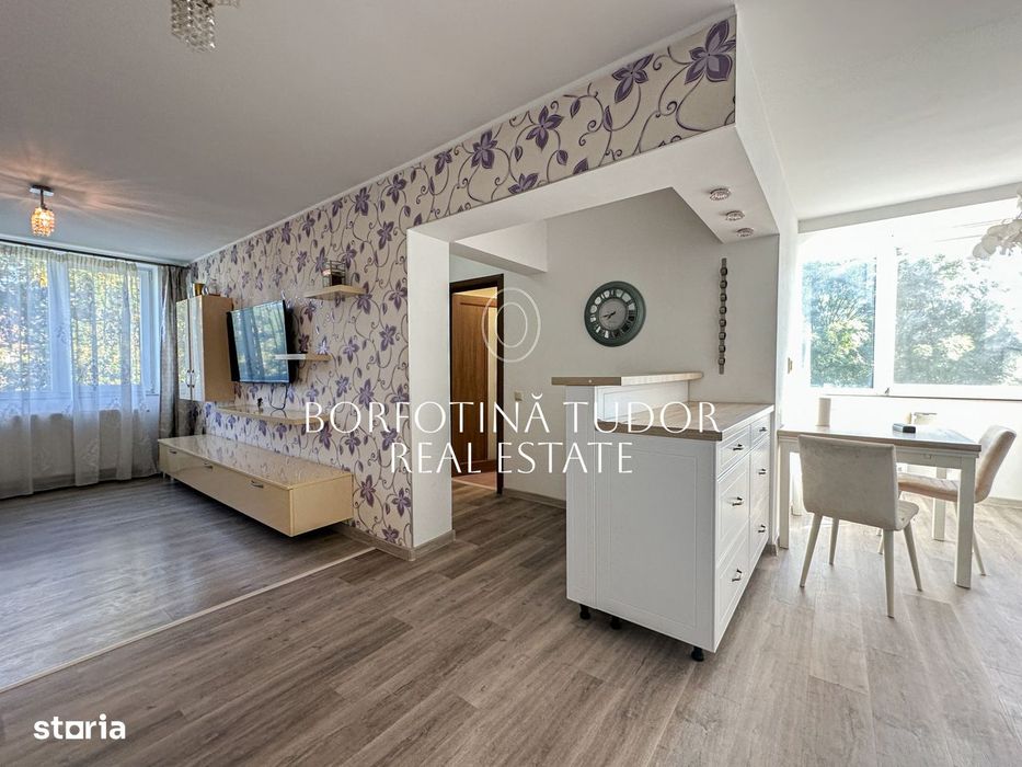 Apartament 3 camere | Plopilor | Semidecomandat | Garaj | Balcon