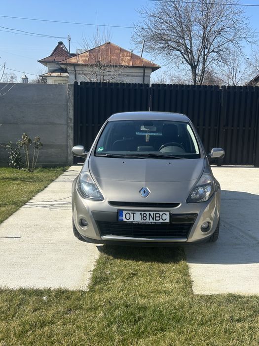 Vand renault clio /2012/1.5 dci / 90 cp /diesel