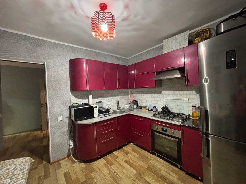 Продается 2 комнатная квартира  в КЖБИ в новом доме