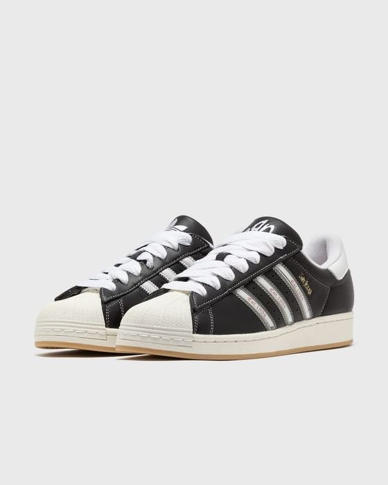 Оригинални Korn x Adidas маратонки и Converse ботуши с платформа