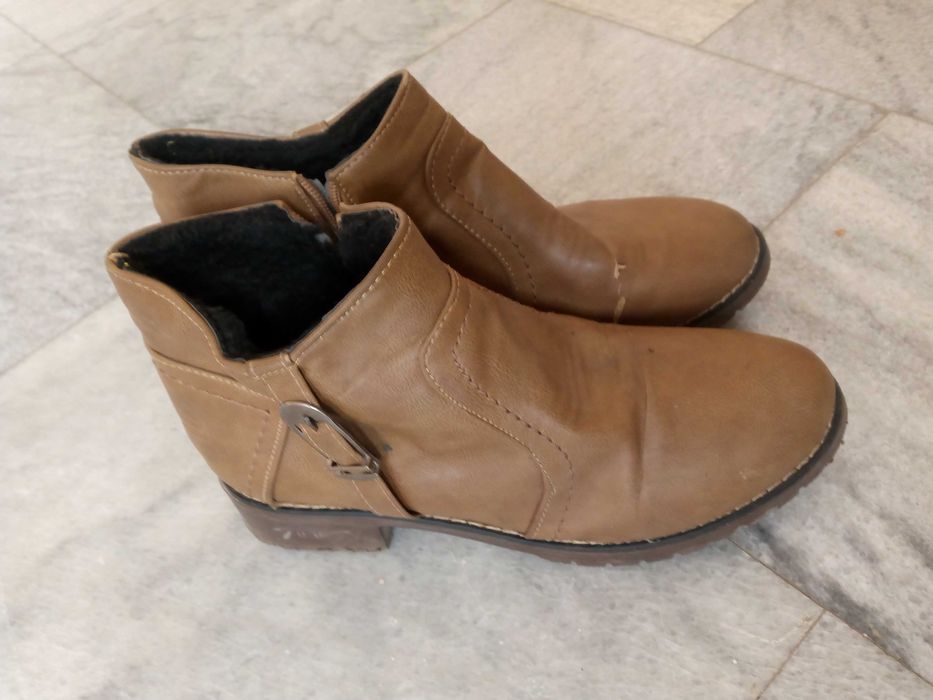 Сапоги и полусапожки натуральная кожа размер 39 за все 100 тыс