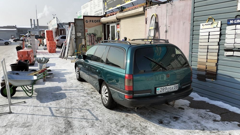 Продам машину опель омега б