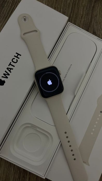 Продаю Б/у apple watch SE 44 mm