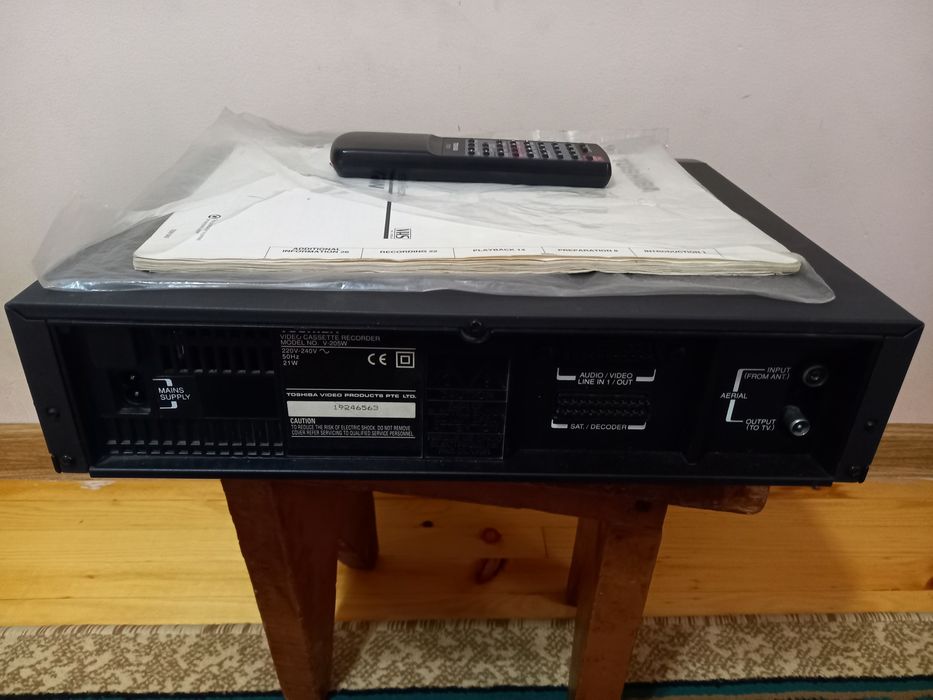 Прадаётся видеомангтафон Тошиба хорошим соста.яним.